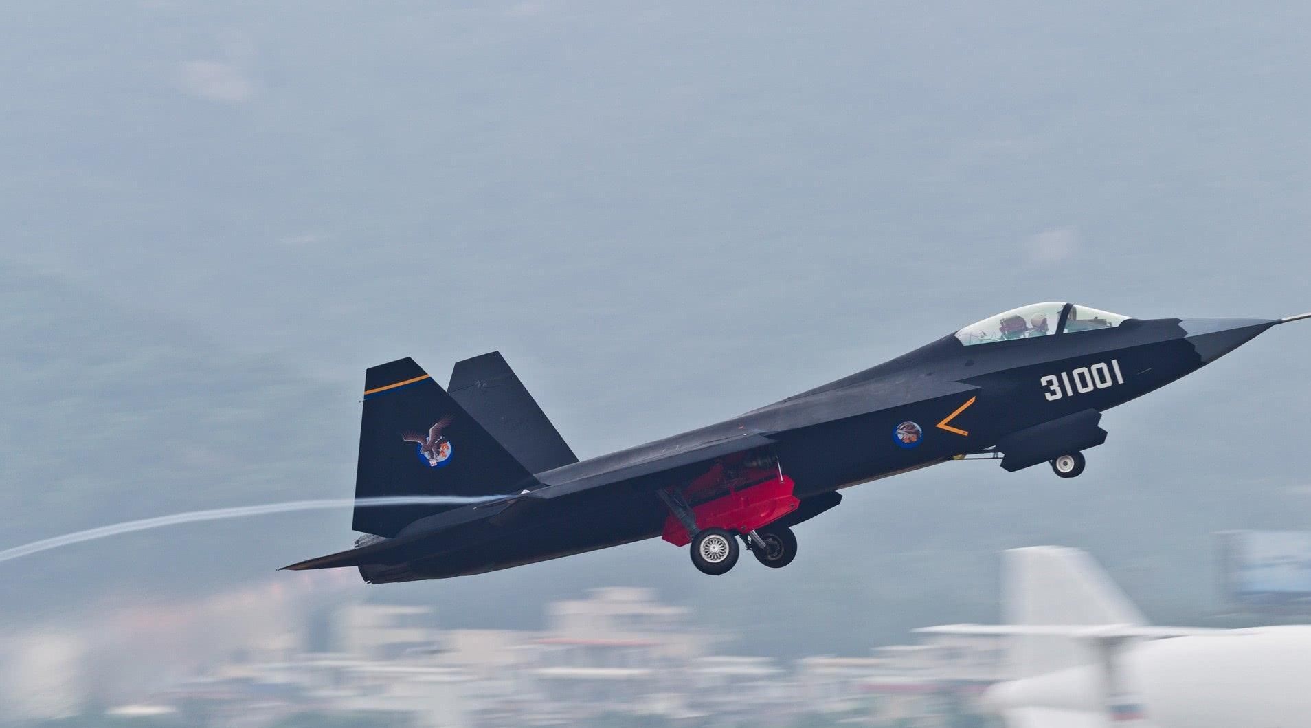 中国歼击机歼-31首飞纪实,翱翔蓝天,展翅新时代,中国歼-31首飞纪实,翱翔蓝天,新时代展翅高飞