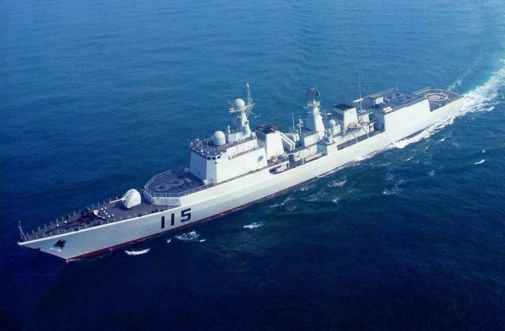 中国海军051C型驱逐舰