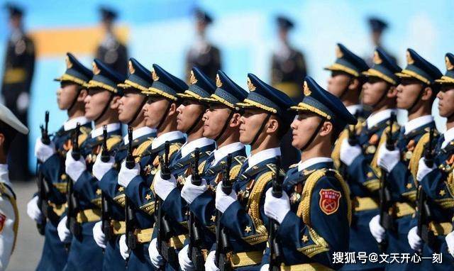 被挑中阅兵好不好，一种荣誉与责任的交织，阅兵荣誉与责任的交织，被选中的荣耀与挑战