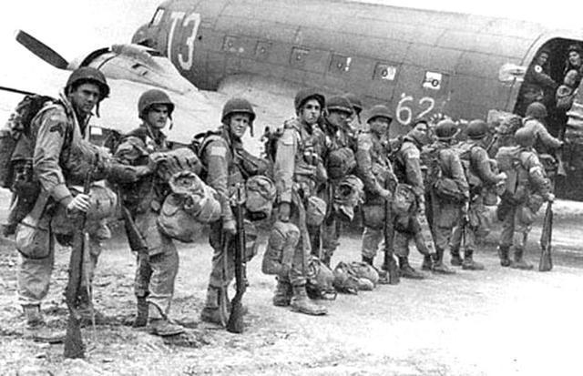 解放军空降兵部队，英勇无畏，忠诚担当，解放军空降兵部队，英勇无畏，忠诚担当的战士精神风采
