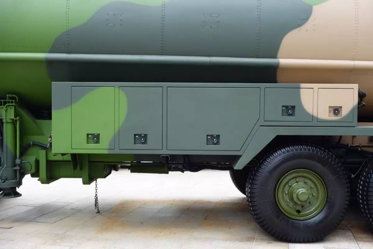 长剑-10巡航导弹发射平台,现代战争中的精准打击力量,长剑-10巡航导弹发射平台,现代战争中的精准打击先锋