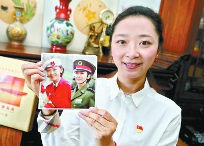 中国女民兵方队，展现力量与荣耀的图片，中国女民兵方队，力量与荣耀的壮丽瞬间