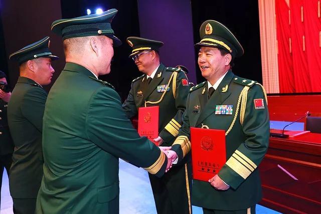 武警北京总队原政委，忠诚履职，铸就首都安全屏障，武警北京总队原政委铸就忠诚，筑牢首都安全屏障
