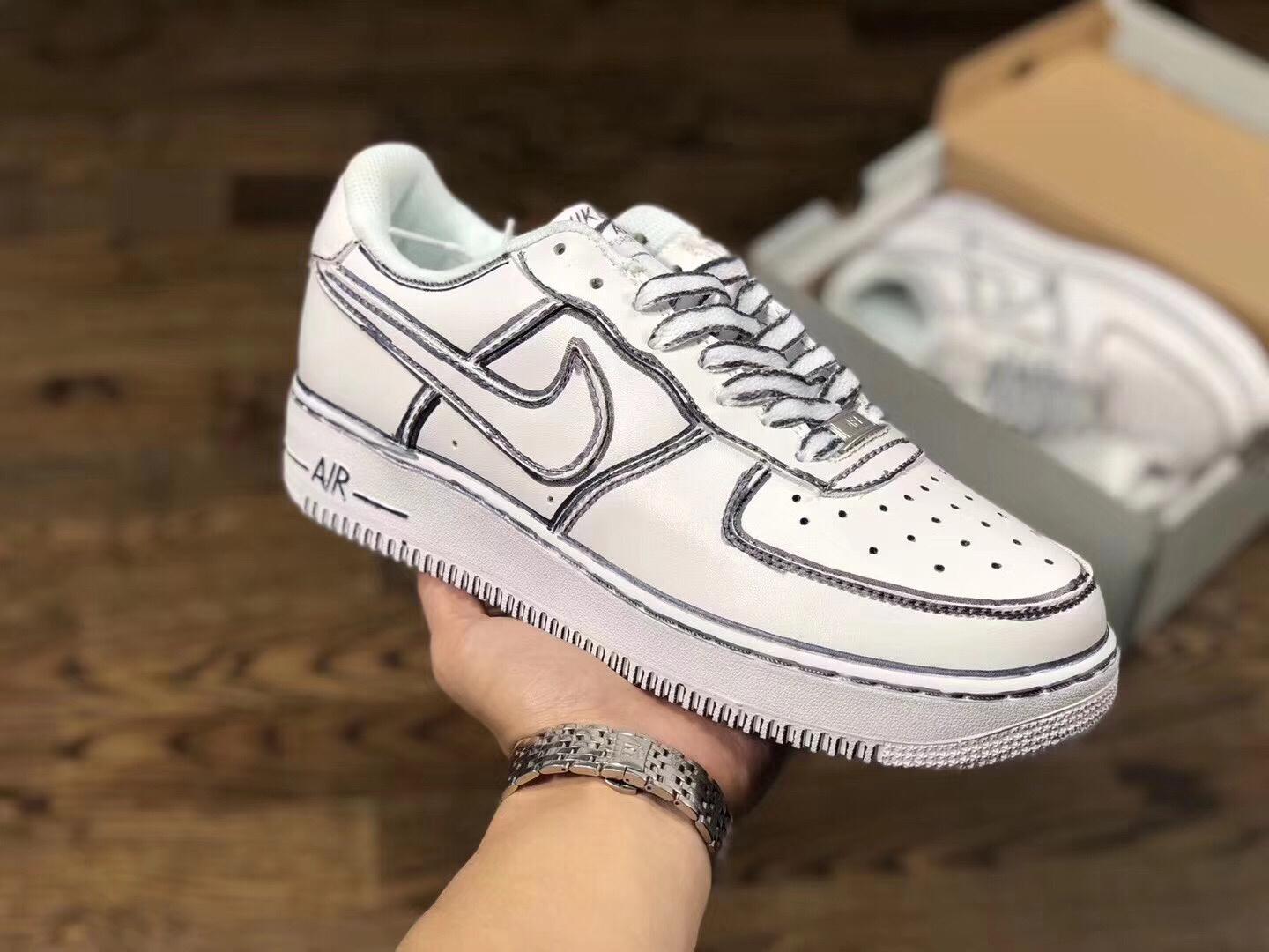 Nike纯白空军一号，时尚与经典的完美结合，Nike纯白空军一号，时尚与经典的绝妙融合