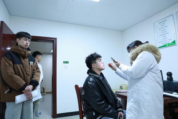 青春热血，共筑国防 —— 征兵宣传稿范文，青春热血，携手共筑国防 —— 征兵宣传倡议