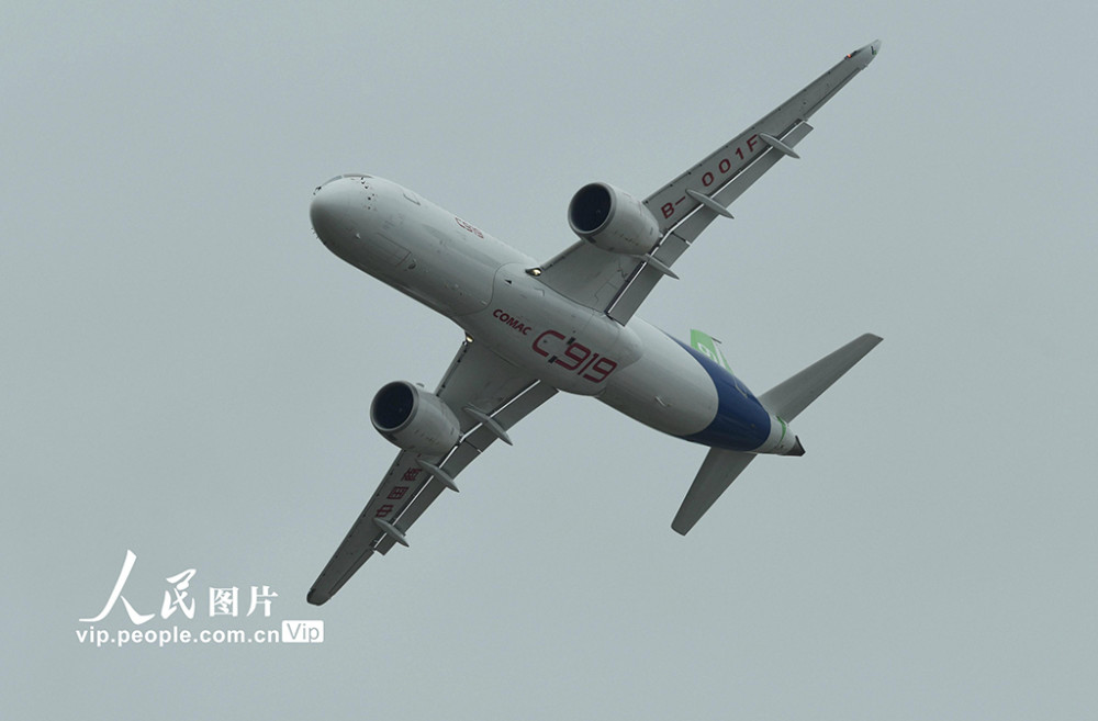 空军七型飞机亮相中国航展，展现空中力量的崭新面貌，空军七型飞机航展亮相，空中力量崭新面貌展现