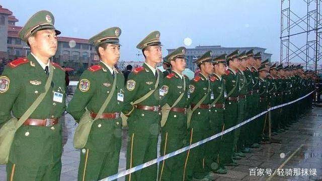 武警历代军装，历史的见证与时代的印记，武警历代军装，历史的见证与时代的烙印