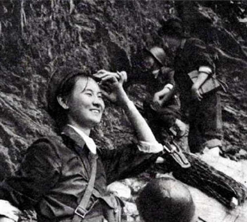 中国女兵照片高清图片，展现飒爽英姿的时代风采，中国女兵高清图片展现飒爽英姿与时代风采