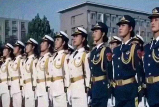 三军仪仗队官兵退役后何去何从？，三军仪仗队官兵退役后的生活出路探索