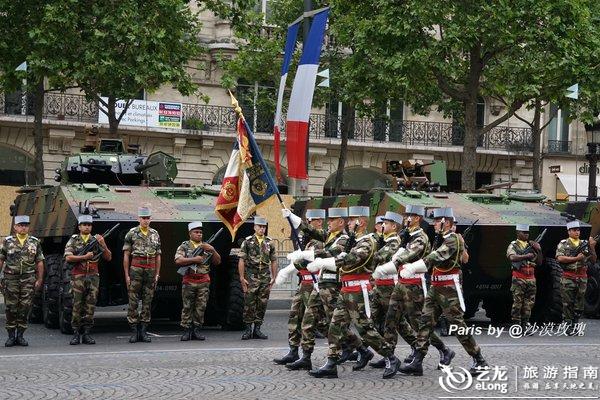 辉煌壮丽，永载史册——记2015年国庆阅兵式，国庆盛典，辉煌阅兵式载入史册