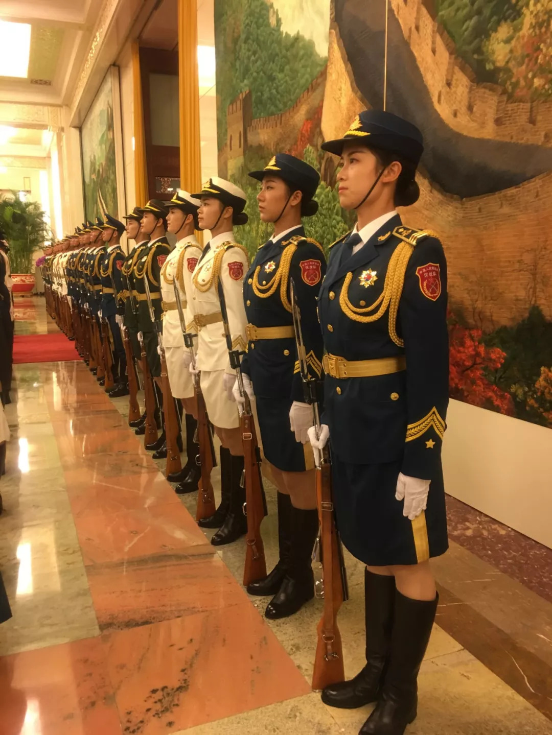 法宣社拍摄中国仪仗队，荣耀与责任的瞬间定格，法宣社镜头下的中国仪仗队，荣耀与责任的瞬间永恒