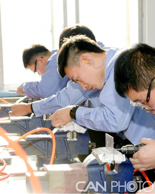 中国歼击机的摇篮，揭秘航空工业的心脏地带——辽宁省，揭秘中国歼击机的摇篮，辽宁省航空工业的心脏地带