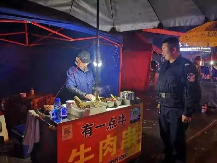 昆仑山舰服役，中国海军力量的新里程碑，昆仑山舰服役，中国海军力量的全新里程碑