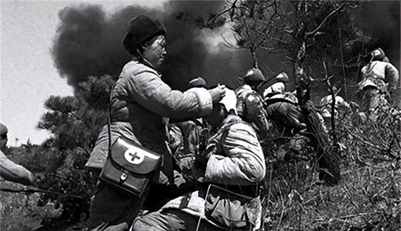 中国女兵早上好图片，展现力量与美丽的独特风采，中国女兵早上好，力量与美丽的独特风采展现