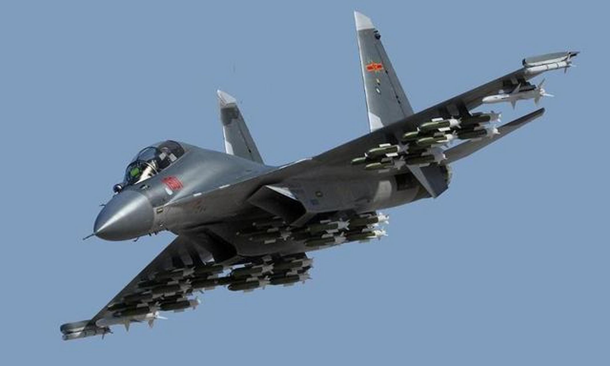 歼-15与F-15之间的对抗，能力对比与战术考量，歼-15与F-15对抗，能力对比与战术策略分析
