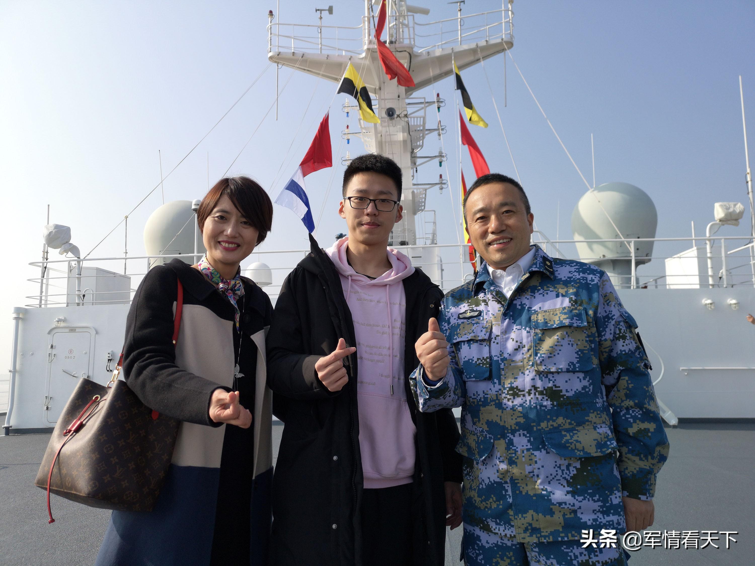 海军日，纪念海洋卫士的日子，海军日，纪念海洋卫士的荣耀时刻