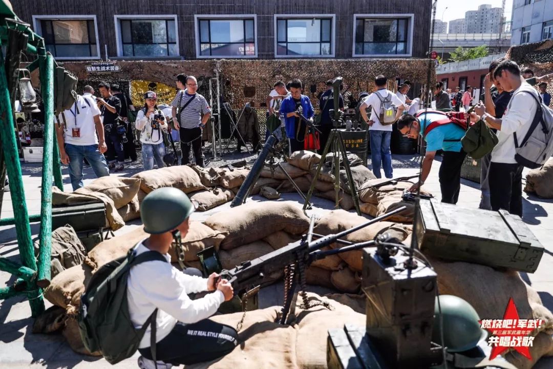 军迷聚集地，激情与知识的交汇点，军迷乐园，激情与知识的完美融合之地