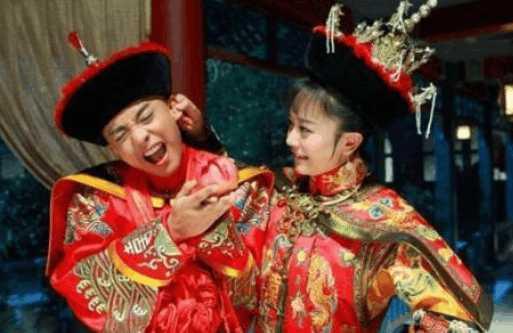 管家婆正版管家的全面解析，管家婆正版管家的全面解析与功能概览
