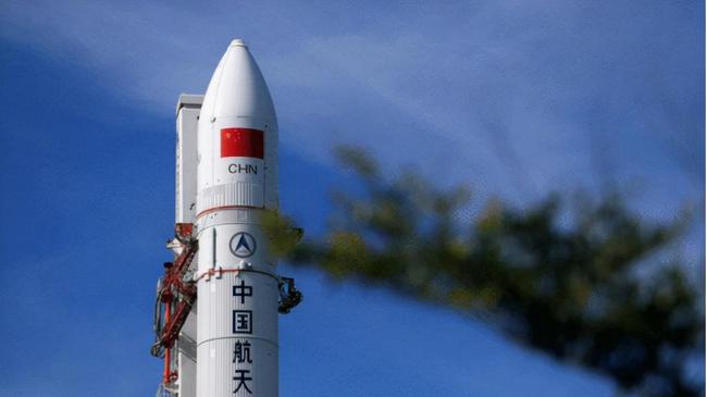 火箭太空解体，挑战与机遇并存，火箭太空解体，挑战与机遇的交织