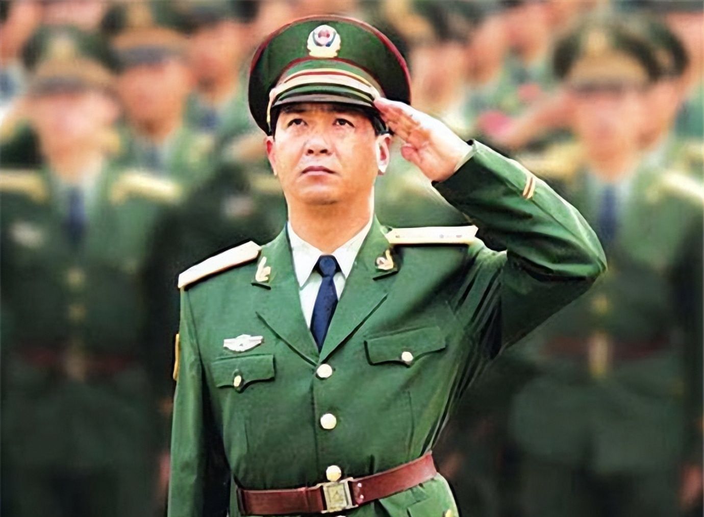丁晓兵军阶，一位优秀军人的荣耀与担当，丁晓兵军阶，优秀军人的荣耀与担当之路