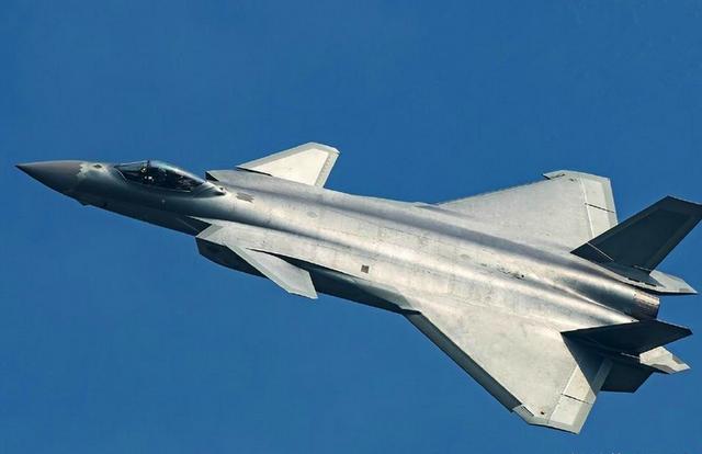 中国空军装备第四代隐形战斗机,迈向高端战略空军的新里程碑,中国空军装备第四代隐形战斗机,迈向战略空军新里程碑