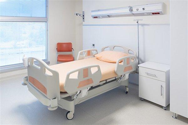 捡白酒喝完抢救21天，生命边缘的挣扎与重生，捡白酒喝完经历生死边缘挣扎与重生之路