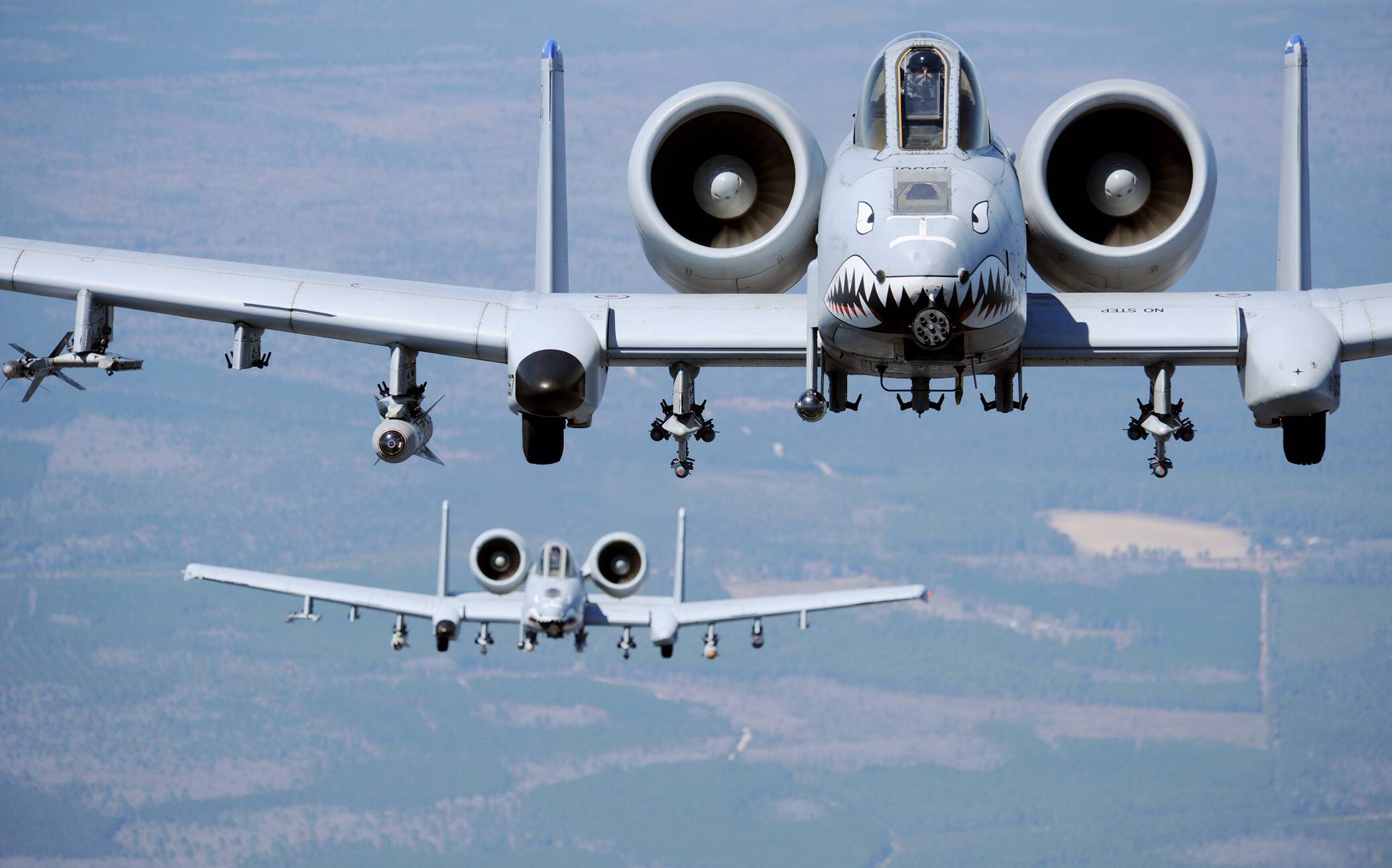 A-10攻击机的穿甲能力，深度解析其战斗效能与威力，A-10攻击机穿甲能力深度解析，战斗效能与惊人威力探究