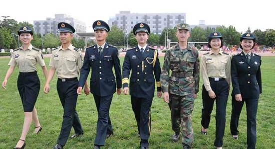 关于87式军服穿着的探讨，关于87式军服穿着的探讨与赏析
