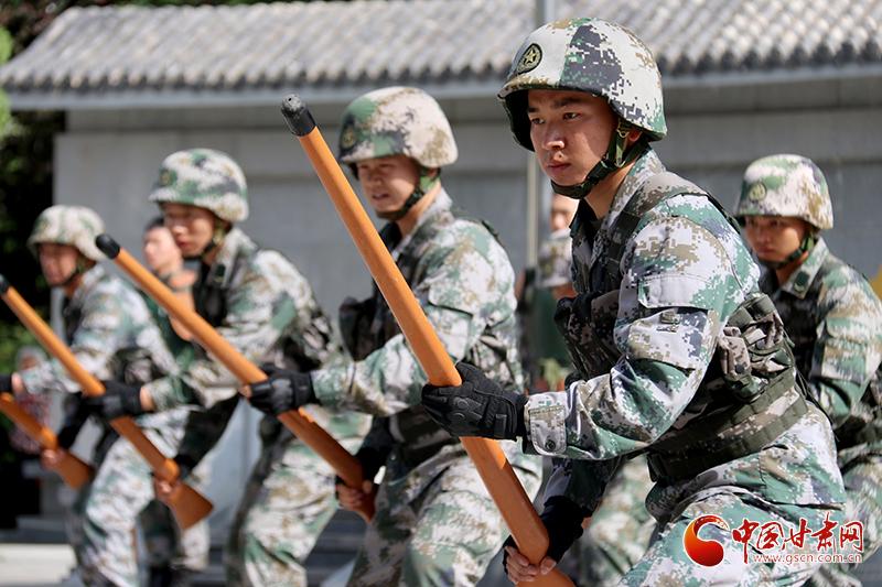 兰州军威青少年军事训练营，塑造未来的军事素质与领导力，兰州军威训练营，锻造军事素质与领导力，塑造未来精英青少年