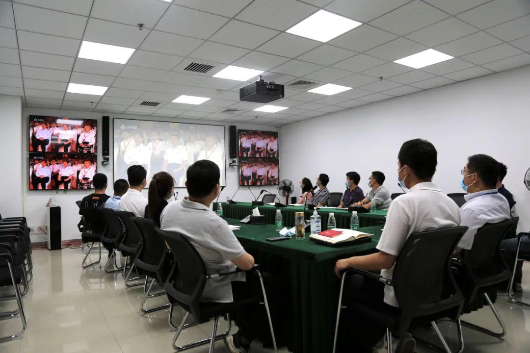 彭士禄先进事迹报告会，传承奋斗精神，砥砺前行，彭士禄先进事迹报告会，传承奋斗精神，砥砺前行启航未来