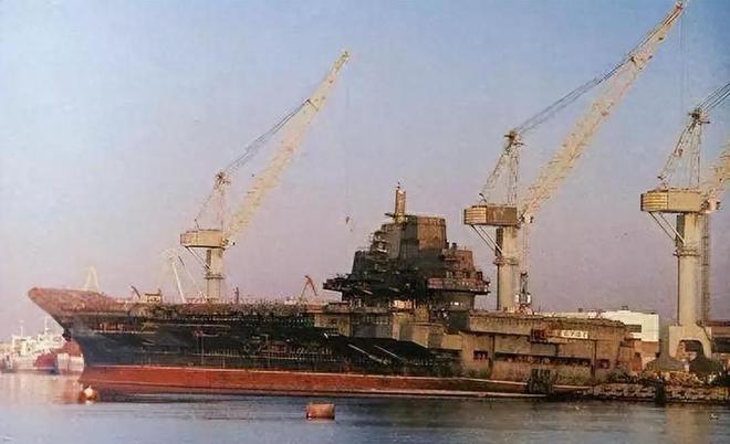 瓦良格号建造时间及其历史背景与意义，瓦良格号建造历程，历史背景、时间与意义探究