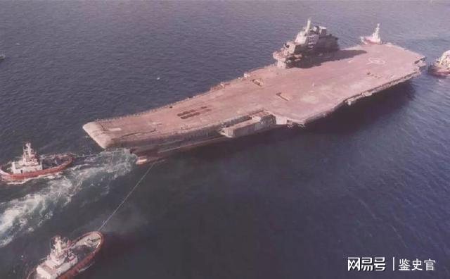 瓦良格号航母，空壳还是潜力股？，瓦良格号航母，空壳还是潜力股？深度解读其真实状态与未来前景。