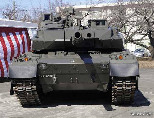 M1A2艾布拉姆斯与豹2，谁更强？，M1A2艾布拉姆斯与豹2，谁更胜一筹？
