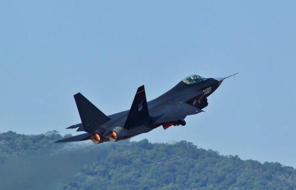 中国最新歼-31战斗机的崛起,空中力量的新标杆,中国歼-31战斗机的崛起,空中力量的新标杆