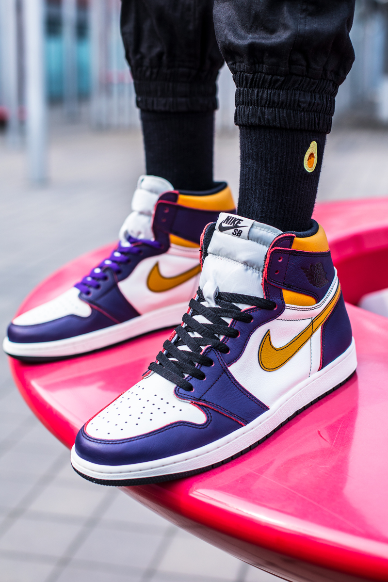 AJ1空军一号，时尚传奇与经典鞋款的完美结合，AJ1空军一号，时尚传奇与经典鞋款的完美融合