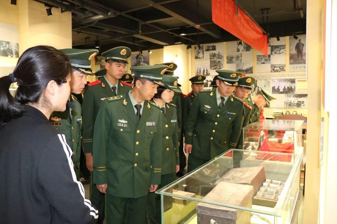 强军感想，奋进新时代的钢铁长城，奋进新时代的钢铁长城，强军感想启示录