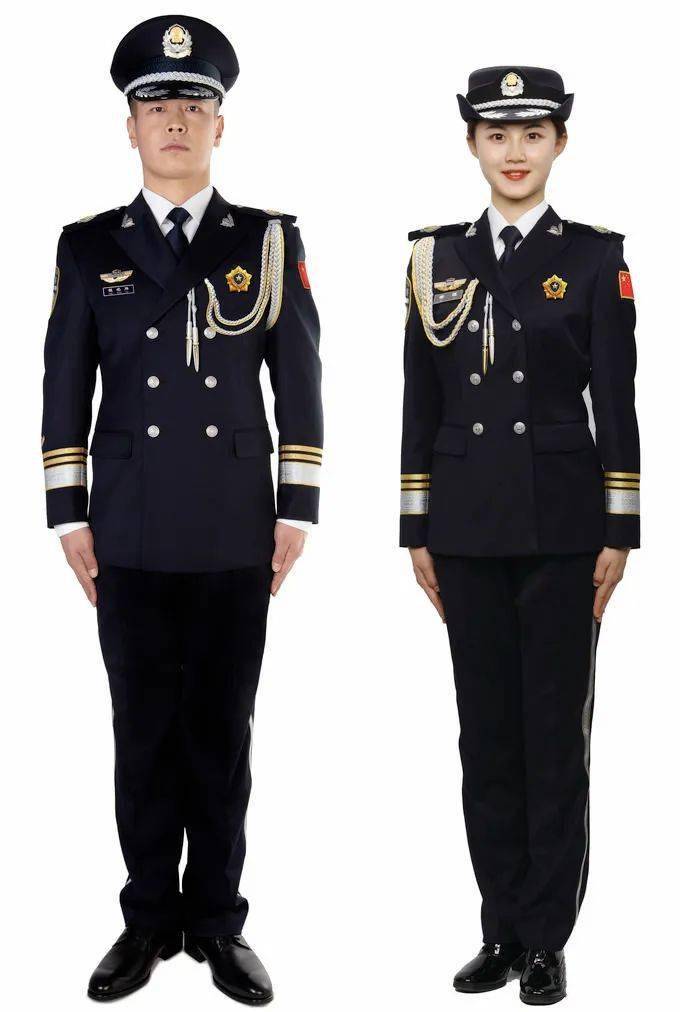 揭秘2020公安新式警服，功能与时尚并存的设计之美，揭秘，2020公安新式警服设计之美——功能与时尚并存
