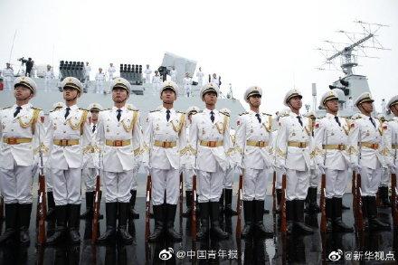 人民海军70周年，荣耀与传承的纪念册，人民海军70周年，荣耀传承，纪念册铭记辉煌时刻