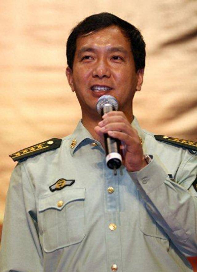 当年说丁晓兵的人怎么样了，丁晓兵效应，当年评价者现状揭秘