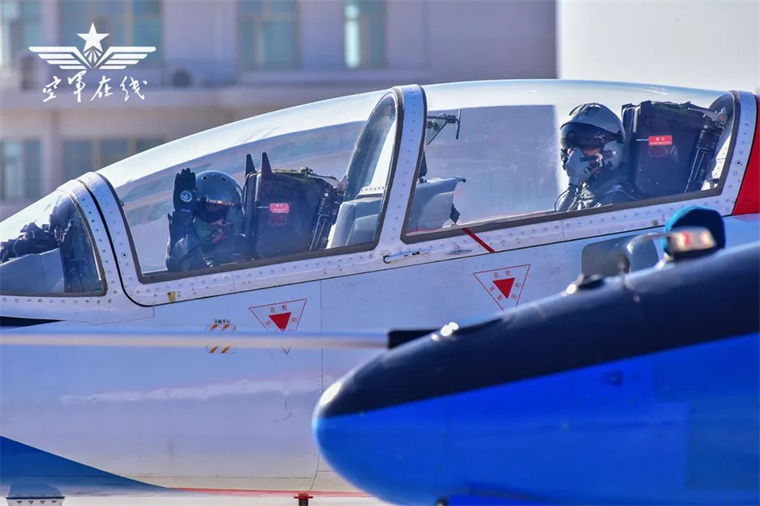 空军航空大学介绍，飞翔的摇篮，培育英才的沃土，空军航空大学，飞翔摇篮，英才沃土介绍