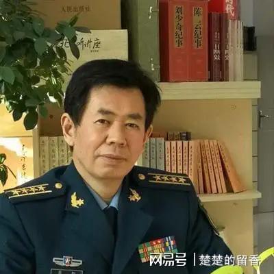 中国军事评论界的璀璨明星——戴旭，深度解析中国军事力量之精髓，戴旭深度解析中国军事力量精髓，军事评论界的璀璨明星