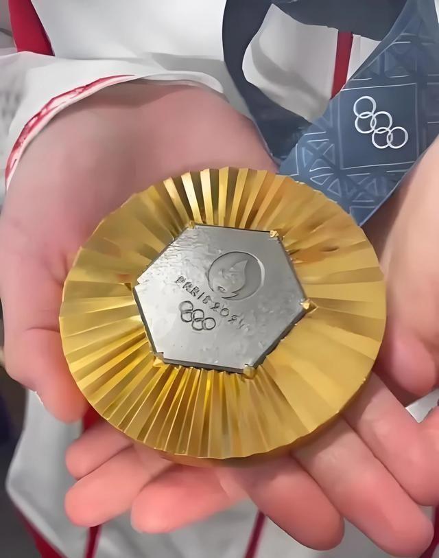 俄罗斯在XXXX年的版图重塑，六个国家的合并展望，俄罗斯XXXX年版图重塑，六国合并展望