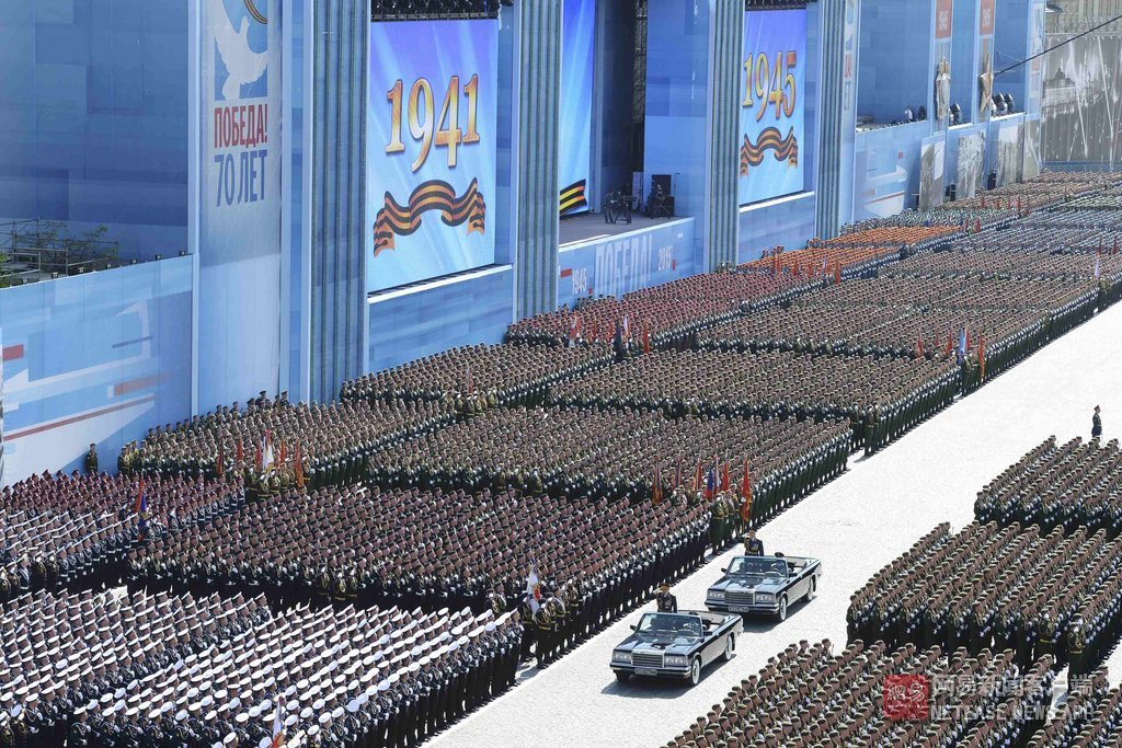 中国参加俄罗斯阅兵，跨越国界的军事友谊与共同安全追求，中俄军事友谊与共安追求，中国参加俄罗斯阅兵跨展现共同安全承诺