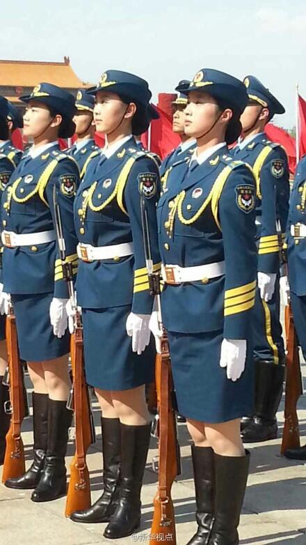 三军仪仗队女兵程诚图，荣耀与担当的象征，三军仪仗队女兵程诚图，荣耀与担当的典范