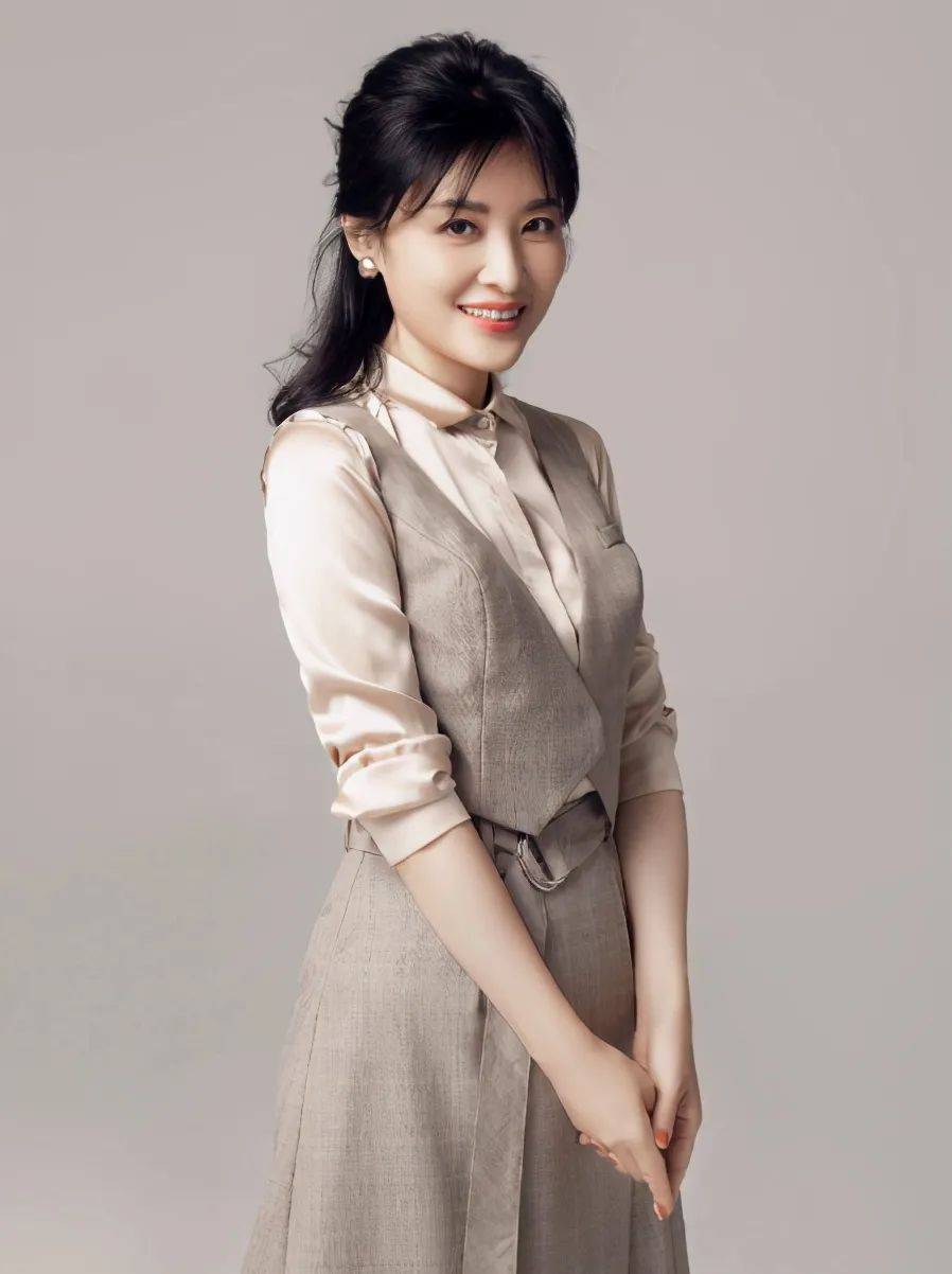 军事频道十大美女主持人，魅力与智慧的象征，军事频道十大美女主持人，魅力与智慧并存的风采典范