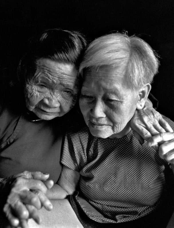 海南岛战役中的军人，英勇无畏，铸就辉煌历史，海南岛战役中的英勇军人，铸就辉煌历史传奇