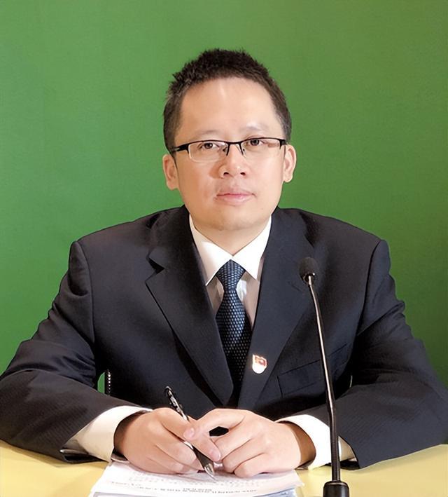 探究80后师级干部的成长之路与未来展望，探究80后师级干部的成长轨迹与未来展望