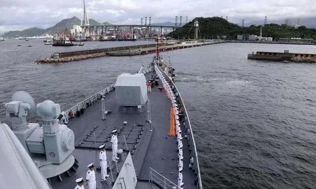 壮丽瞬间,中国海军155舰出海纪实图片展示,中国海军壮丽瞬间,155舰出海纪实图片展示