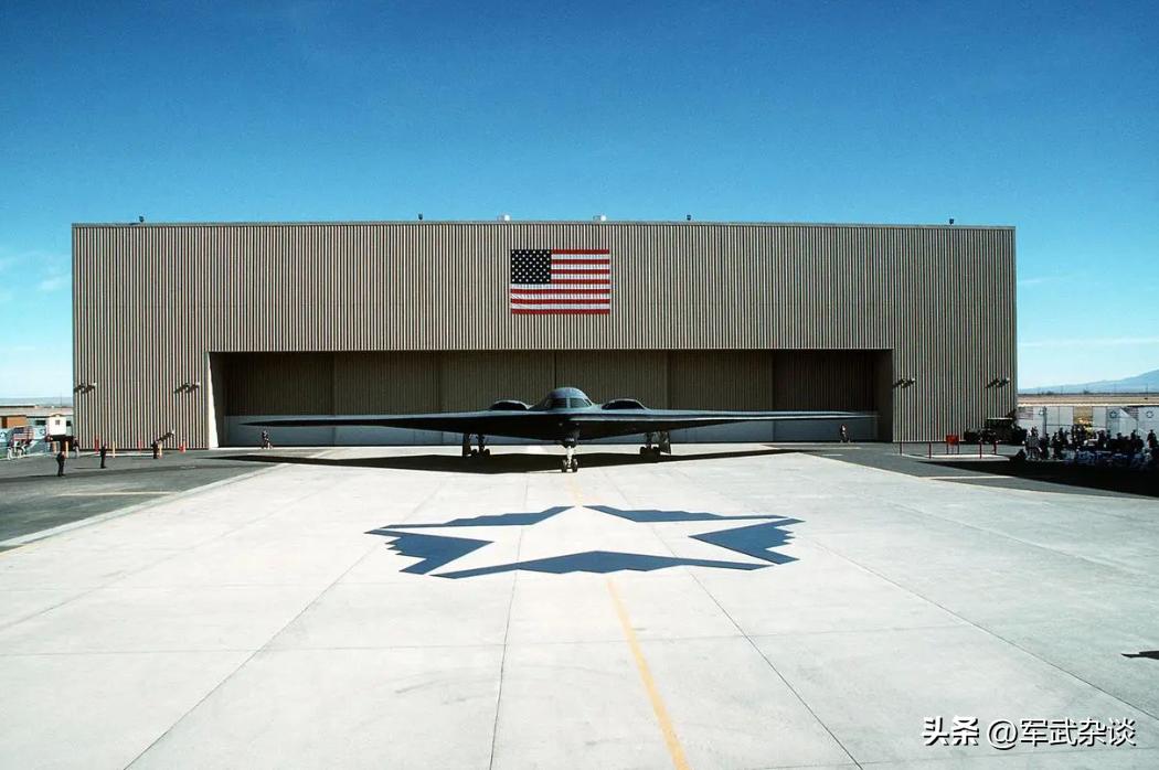 轰-6N现状深度解析,究竟有多少架在役?,轰-6N现状深度解析,揭秘在役数量与实战能力评估