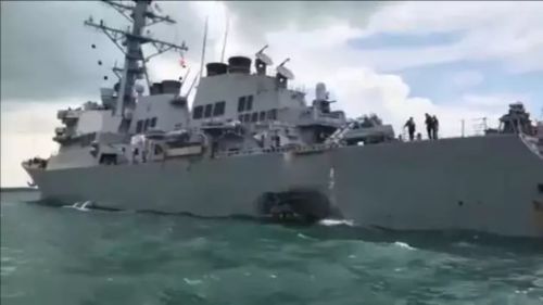 鄂州舰舰长，英勇领航，守护海洋的勇士，鄂州舰舰长，英勇领航的海洋守护勇士